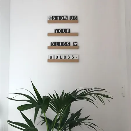 Bloss. Apartment *